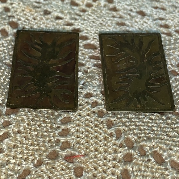 Vintage brass earrings for pierced ears - Picture 10 of 14